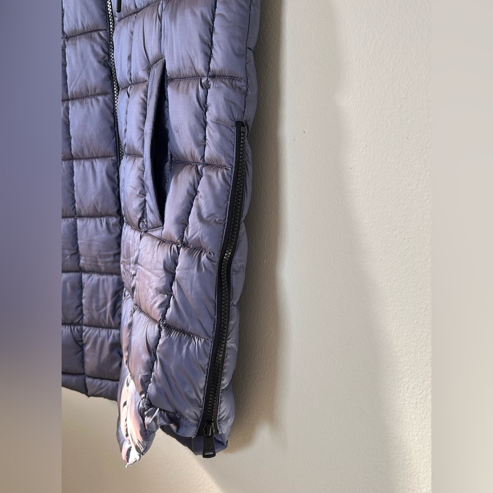 Women's Bernardo Box Quilt Long Hooded Vest - Picture 6 of 12